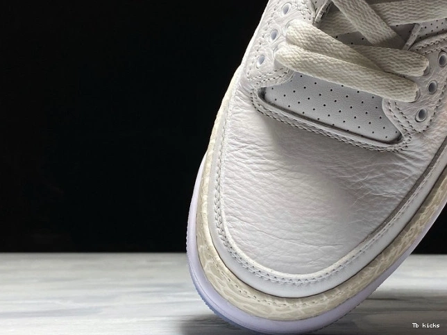 Reps TBK Air Retro White 136064-111 3 Triple Jordan 0815